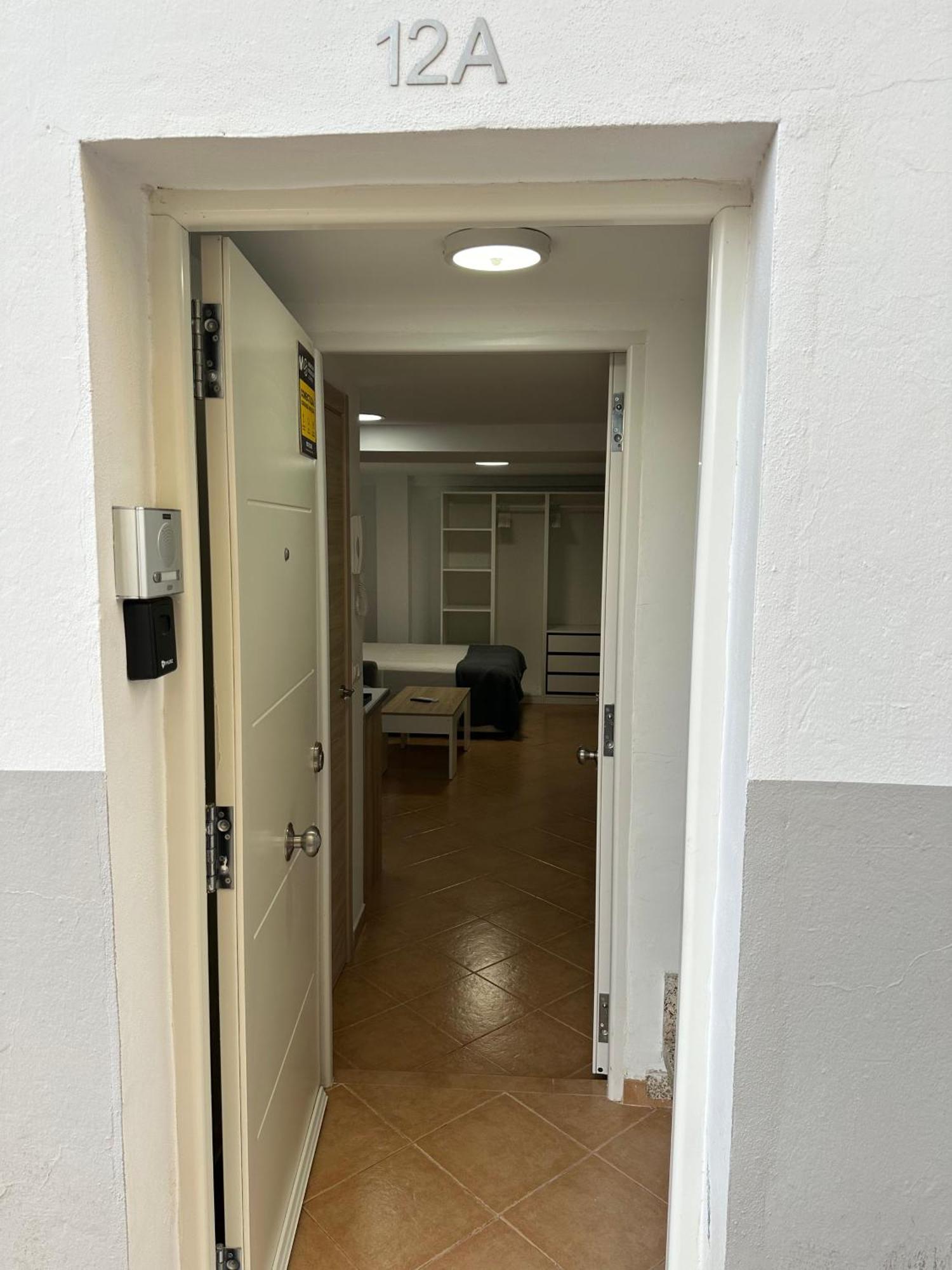 Apartamento Avenida Velazquez Bajo Malaga Luaran gambar